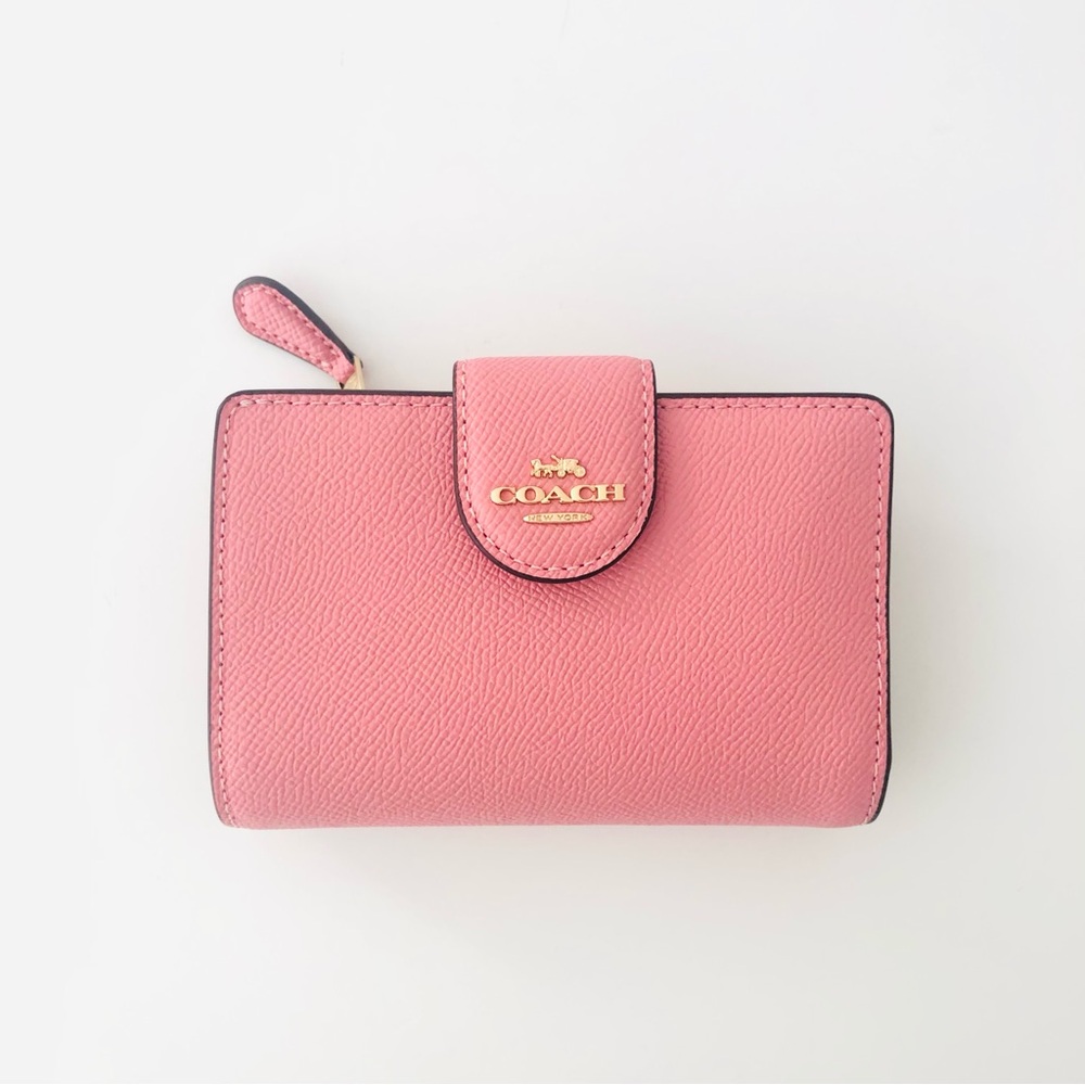 Coach Medium Corner Zip Wallet in Bubblegum Pink